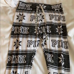 vs pink sleep bottoms